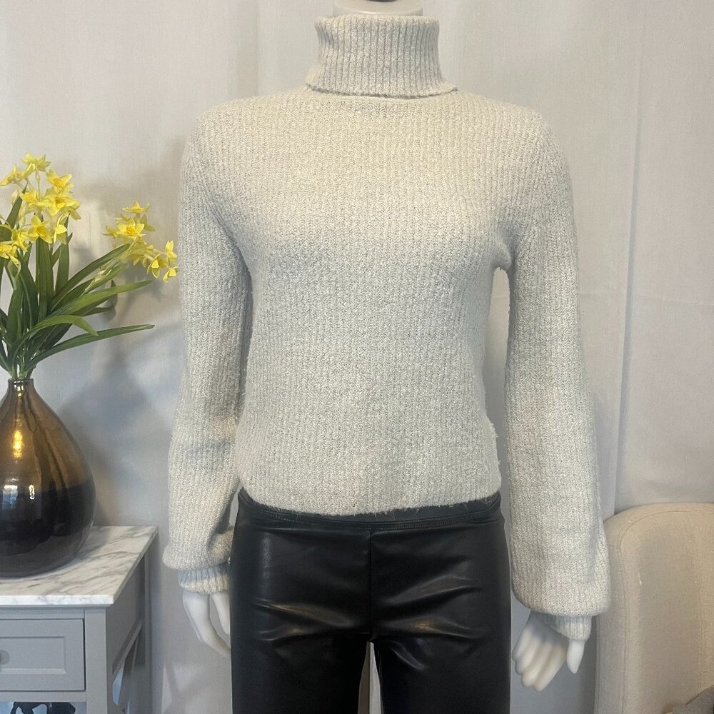 Super Soft Garage Turtleneck Sweater Size Medium